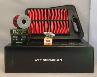 Сервисный комплект для фильтров SUZUKI AN400 BURGMAN (2007–2017 гг.) и свечи зажигания NGK  - Изображение 1 из 4