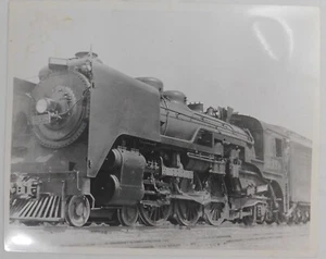 CANADIAN PACIFIC STEAM TRAIN LOCOMOTIVE - 2338 - IMAGE c1938 - Picture 1 of 3