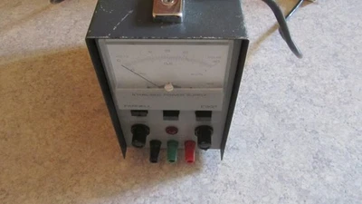 Farnell E30/1 Labornetzteil - Bild 1 von 4