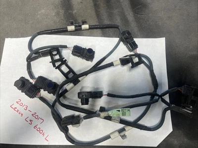 Arnés de parachoques delantero Lexus LS 600h 2013-2017 con sensores OEM/USADO/¡COMPLETO! Foto 1 de 4