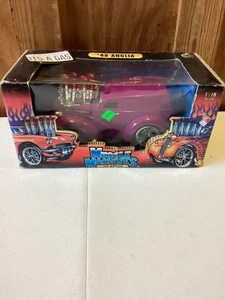 Muscle Machines 1:18 Scale Die Cast 1948 Anglia Quick Delivery New in Box - Picture 1 of 9