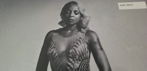 Sexy and Sultry Mary J Blige signed 11x 14 B &W photo PSA DNA COA AF62098 - Picture 1 of 5