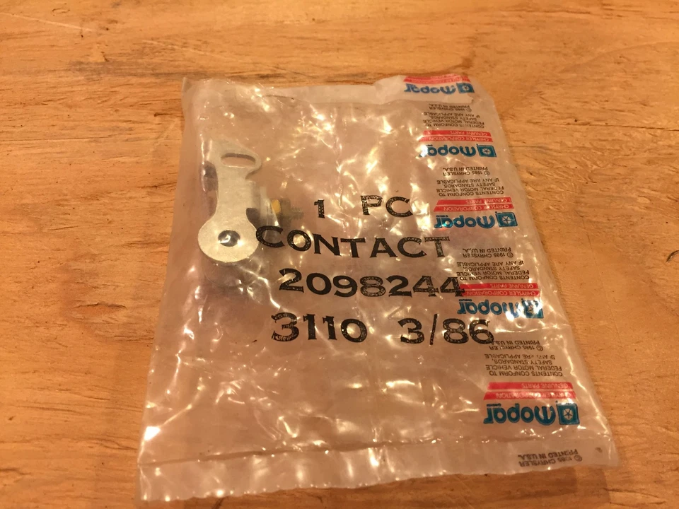 1962-72 DODGE PLYMOUTH CHRYSLER NOS MOPAR ЗАЖИГАНИЯ «КОНТАКТ» ТОЧКИ КОМПЛЕКТ 2098244 - Изображение 1 из 1