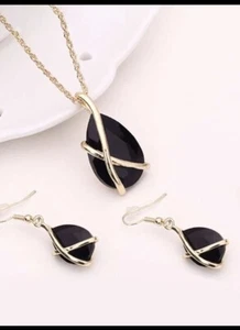 Gold Colored Chain/Black Colored Stones Necklace & Earrings Set - Picture 1 of 3