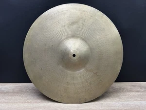 Piatto vintage Avedis Zildjian Co. originale turco 18" Crash Made in USA 4 libbre 4 once - Foto 1 di 14