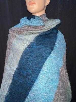 Sw265 Womens oversized Yak Wool Blend Throw reversible soft blanket shawl Nepal - Image 1 of 4