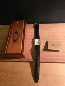 NOS VINTAGE JOHNSTON & MURPHY J&M LIMITED EDITION #7723 OF 10,000 QUARTZ WATCH - Picture 1 of 7