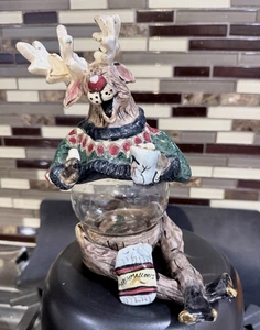 BLUE SKY CLAYWORKS - Firmado Heather Goldminc - "CACAO CALIENTE" Reno Tea Light 7" - Imagen 1 de 6