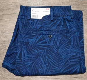 Uniqlo Mens Floral Chino Short Blue Medium Brand New - Picture 1 of 19