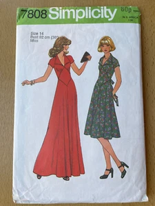 Simplicity gebrauchtes aber komplettes Schnittmuster Misses Kleid in 2 Längen Größe 14 - Bild 1 von 2