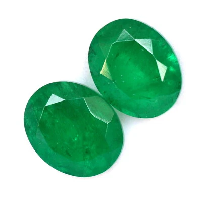 7.75 Cts Emerald Color Doublet Oval Cut 11x9 mm Green Faceted Loose Gemstones - Image 1 of 3
