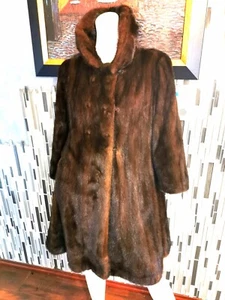 Luxuspelze Los Angeles Damen Nerzmantel Echtfell S/M Original Nerzmantel. - Bild 1 von 11