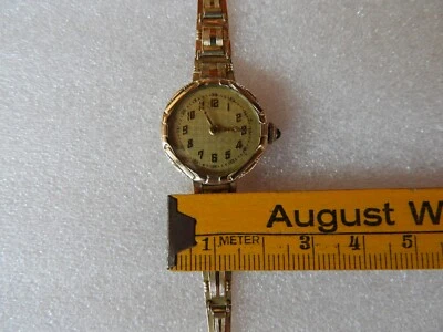 c. 1930 DAMEN ARMBANDUHR vergoldet Art Deco Double Uhr zum Reparieren - Bild 1 von 4