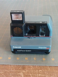 Vintage Polaroid 600 Impulse Instant Camera No Strap Good Shape - Picture 1 of 7