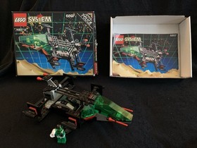VINTAGE 1992 LEGO SPACE POLICE 6897 REBEL HUNTER, W/BOX, MANUAL