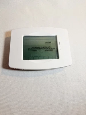 Honeywell Touchscreen Thermostat TH8320ZW.  ZWSTAT. Free Shipping! - Image 1 of 4