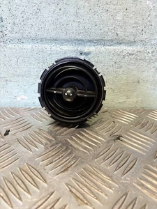 FORD FOCUS  REAR LEFT PASSANGER SIDE FOGLIGHT 5M51-15K273-AA 5M5115K273AA 2005 - Picture 1 of 6