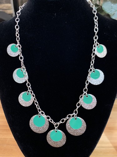 VETEMENTS Paparazzi The Cosmos Are Calling Collana Verde Nuova con etichette