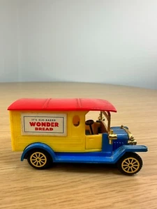 Vintage Wonder Bread Toy Truck - Readers Digest Promo Diecast and Plastic - Picture 1 of 6