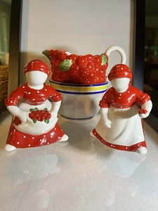 Department 56 Life is Just a Bowl Of Cherries Cream & Sugar Bowl & Salt & Pepper - Bild 1 von 11