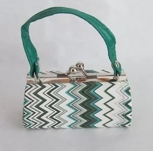 Grün und weiß Zick Zack Handtasche passt 18" American Girl Puppen - Bild 1 von 1