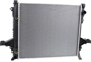 Fits XC90 03-14/XC60 10-11/S80 11-11 RADIATOR - Picture 1 of 5