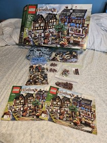 LEGO Castle Medieval Market Village (10193)