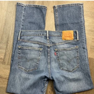 Levi's 559 Jeans Herren 31x32 Blau Denim Relaxed Straight Fit Klassisch Freizeit - Bild 1 von 9