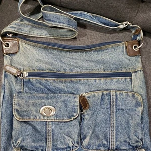 Vintage Universal Thread Denim Crossbody Bag Adjustable Strap. 2000s Y12 Purse. - Picture 1 of 6