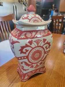 Vintage Chinese Lidded Jar - Picture 1 of 12