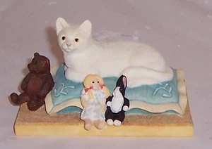 Border Fine Arts Cats Around The House Cosy - Picture 1 of 1