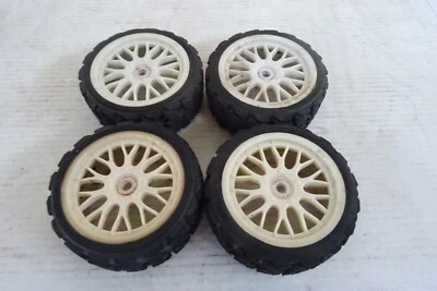 treno ruote auto RC motore a scoppio radiocomandata Kyosho Mitsubishi Evo - Immagine 1 di 4