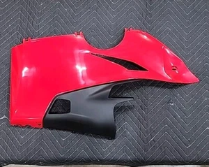 Panel de carenado inferior izquierdo Ducati Panigale V4 2019 48019243B - Imagen 1 de 3