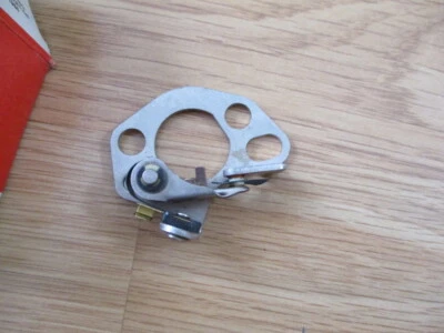 NOS 1974-1975 FORD Courier DIST POINT SET DP-307 D47Z-12171-A OEM - Image 1 of 4