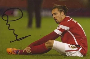 FOTO DE ACCIÓN 6x4 firmada por Ryan Williams de Barnsley + certificado de autenticidad - Imagen 1 de 1