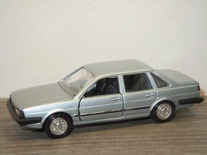 VW Volkswagen Santana GL - Conrad 1015 Germany 1:43 *36382 - Picture 1 of 4
