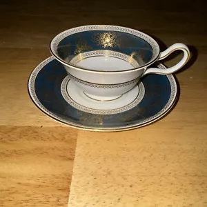 Seltene Wedgwood Columbia Blau & Gold Pfingstrose Fuß Teetasse & Untertasse R4509 - Bild 1 von 4