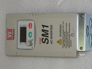 TB Wood's SM1C1S003B E-TRAC SM1 AC Inverter  3Phase 50/60Hz - Foto 1 di 4