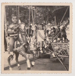 Children On Carousel Horses Amusement Park Laughing Kids Vintage Snapshot Photo - Picture 1 of 8