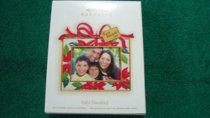 Hallmark Ornament 2009 FELIZ NAVIDAD - Picture 1 of 1
