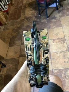 PSE CARBON LEVITATE NOCK ON RIGHT HAND BOW 80# Limbs ***** NASH***** - Picture 1 of 5