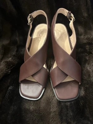 Zapatos J Crew marrón con honda trasera Foto 1 de 4