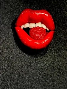 Lovely Red Lushes Lipstick Lips With Raspberry Whimsical Pin 2018 - Picture 1 of 6