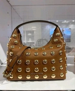 Neu mit Etikett Michael Kors Ember kleine verzierte Kieselleder-Kuriertasche Gepäck - Bild 1 von 2