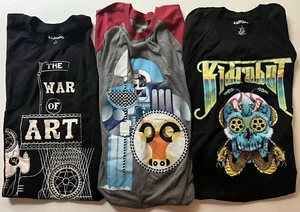 LOTE KIDROBOT CAMISETA NEGRA X 2+ MANGA LARGA HOMBRE GRANDE NUEVA CON ETIQUETA NUNCA USADA - Imagen 1 de 7