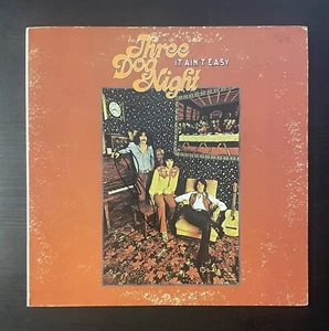 Three Dog Night It Ain’t Easy LP signed by Chuck Negron Vinyl handsigniert - Bild 1 von 2