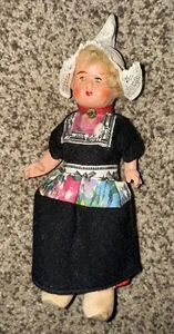 Vintage Dutch-Netherlands-Holland-Dutch Girl Composition Doll Wooden Shoes All Orig - Bild 1 von 6