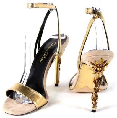 Sandalias OSCAR DE LA RENTA charol dorado con cuentas tacón con tiras 37,5 Foto 1 de 4