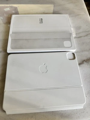 Белый Apple iPad Pro 11-дюймовый Magic клавиатуры для M1-M3 iPad Pro 11 + Smart чехол - Изображение 1 из 4