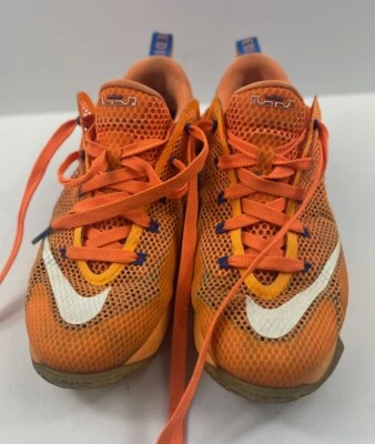 Nike LeBron 12 Naranja Azul Talla 4.5Y Usado Foto 1 de 4